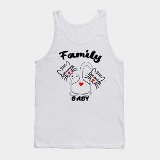 Proud Cat mom and Cat Dad and the kitten baby - The cat family ? With love and hearts Tank Top